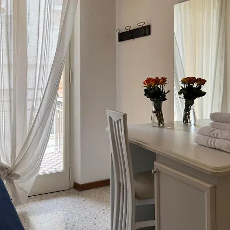 Albergo Riviera - Budget Friendly Hotel Szálloda 3*
