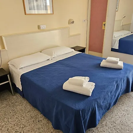 Szálloda Albergo Riviera - Budget Friendly Hotel